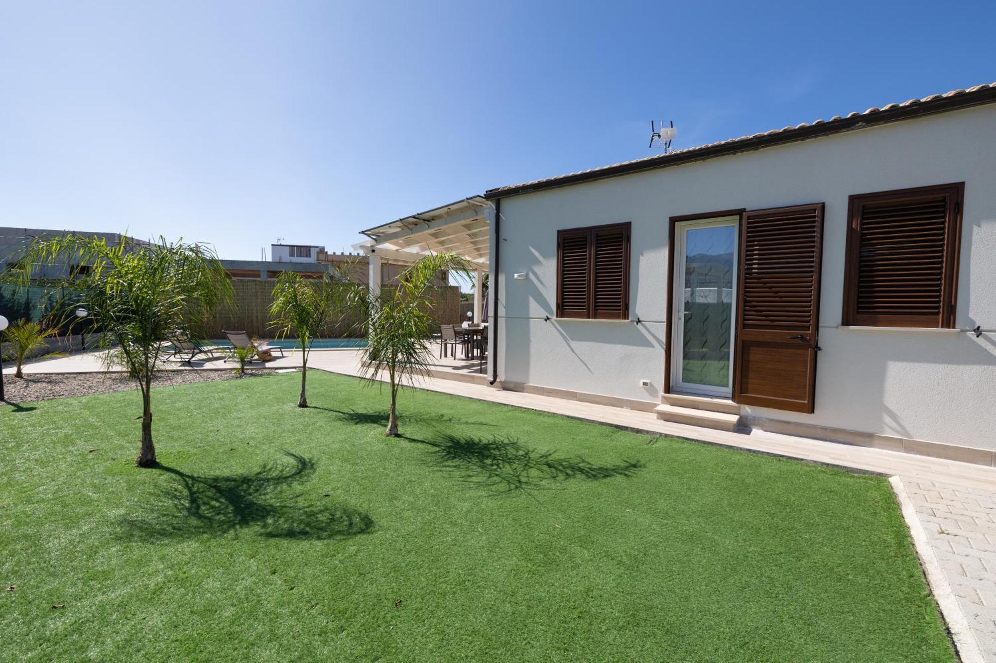 Villa Giada กัมโปเฟลิเช ดิ โรชเชลลา ภายนอก รูปภาพ